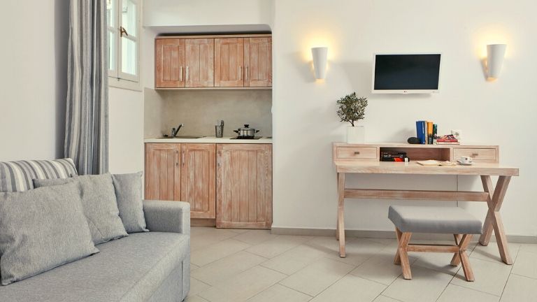 Aegean Plaza - Studio