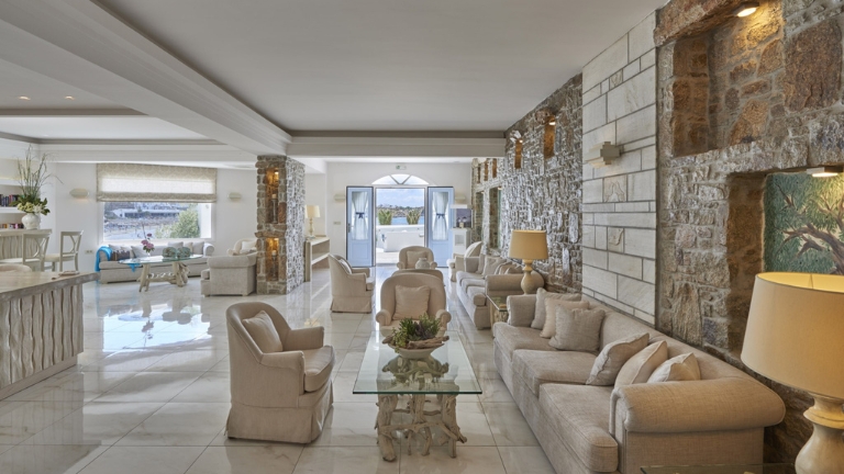 Petinos Beach - Lobby