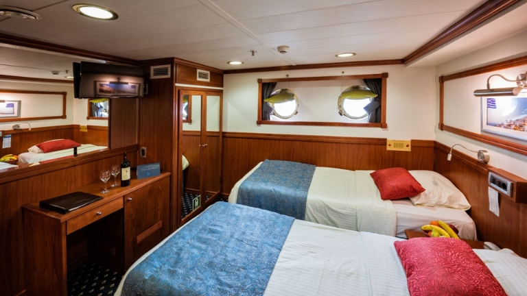 Cabine double_twin extrieure pont infrieur (hublot)  - CAT B