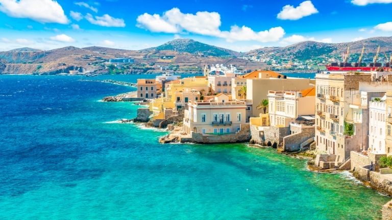 Syros, port