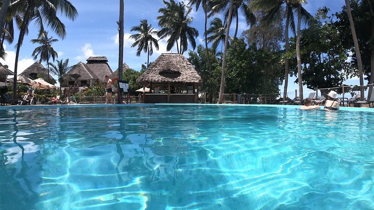 Paradise Beach Resort, Piscine