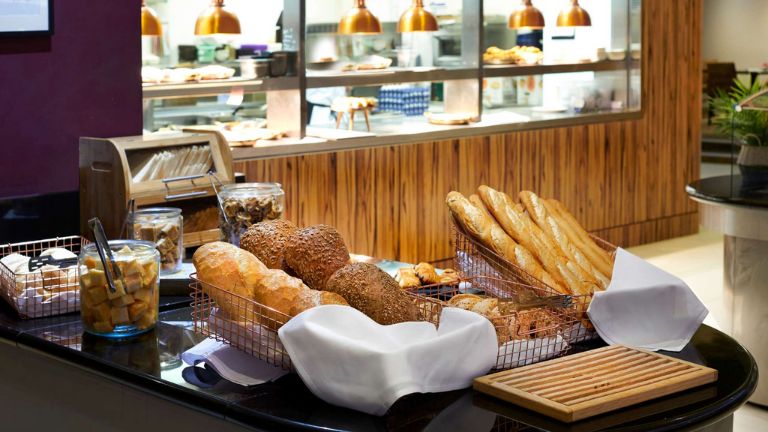 Novotel London West - Petit djeuner en buffet - pains