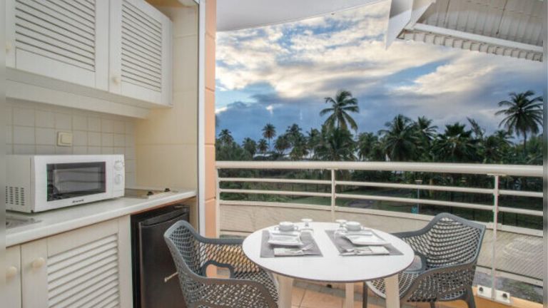 Le Salako hotel, kitchenette appartement Prao