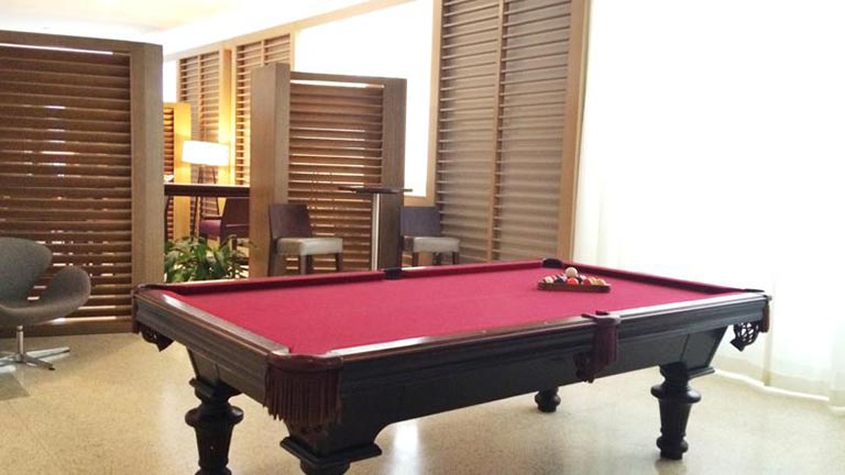 Htel Marseilles  Miami, salle de billard