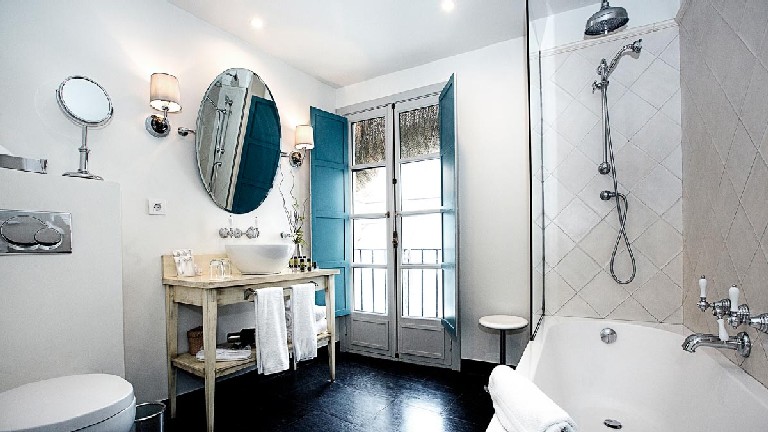 Hospes Las casas del Rey de Baeza - Chambre Suprieure, salle de bain