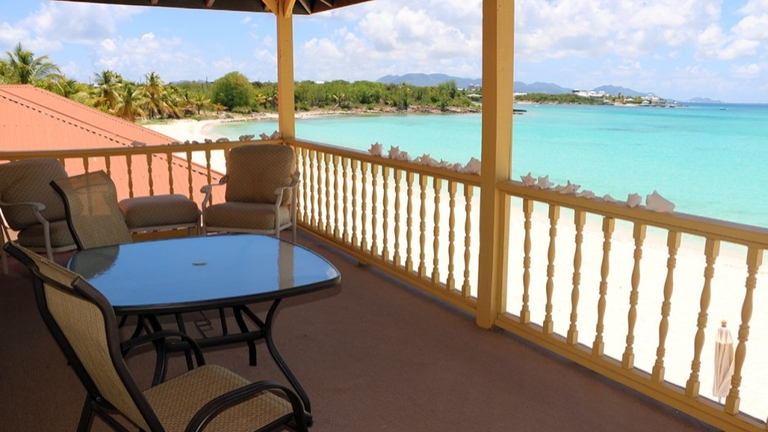 Balcon des Chambres & Studios en tage