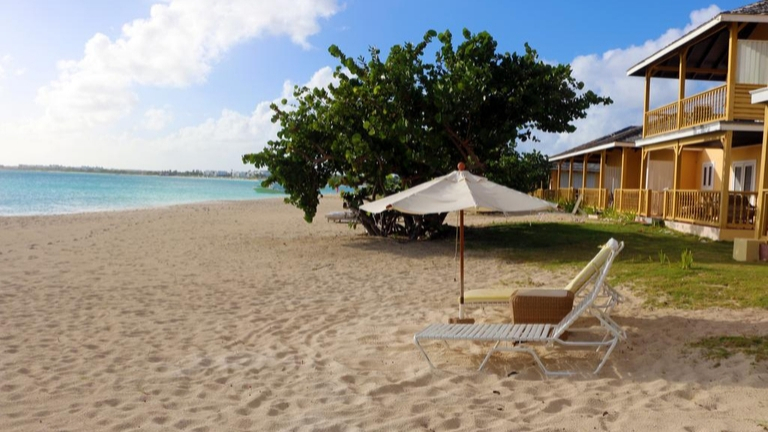 Plage Rendezvous Bay