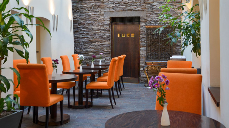 Htel Neruda  Prague, restaurant