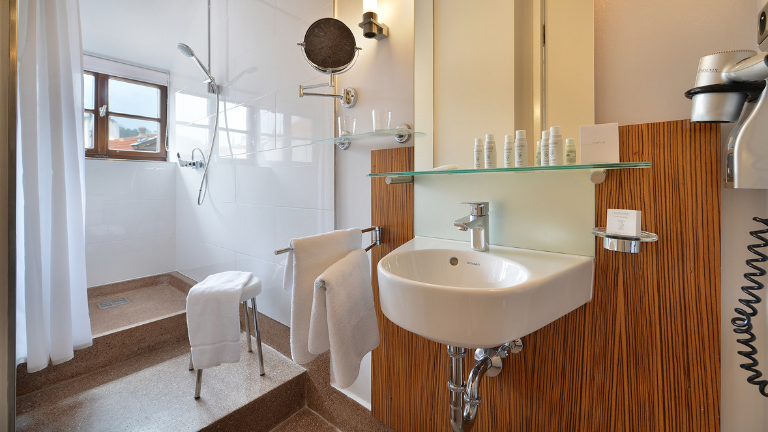 Htel Neruda  Prague, salle de bains - chambre double standard