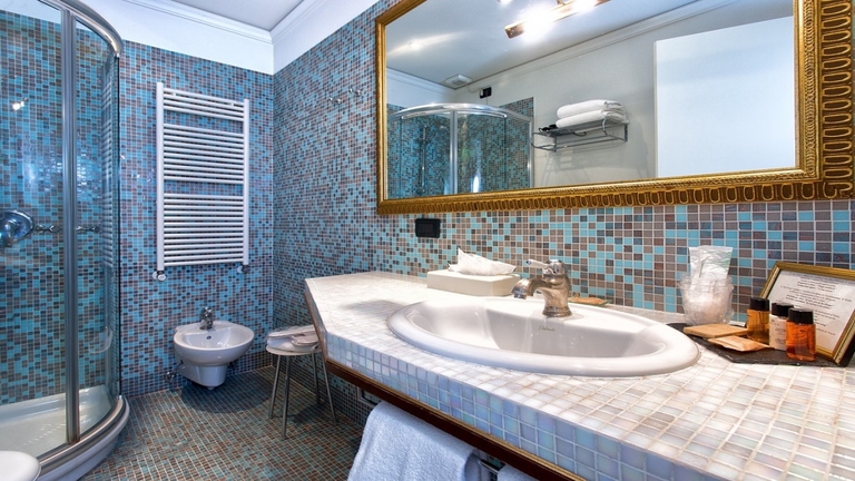 Htel Ca San Giorgio - Chambre Classique, salle de bains