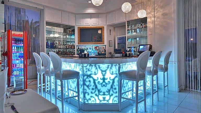 Authentique Restaurant Miami Beach Authentique Restaurant Miami Beach