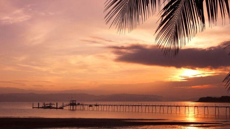 Costa Rica, plage au coucher du soleil