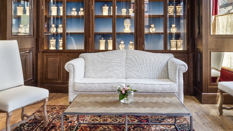 H10 Corregidor, Rception