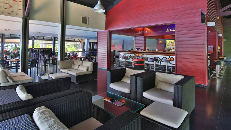 Creole Beach Hotel & Spa - bar2