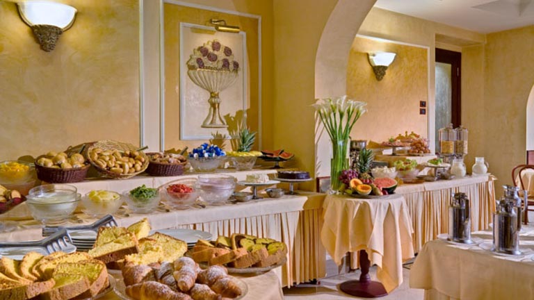 Htel Corona  Florence, buffet du petit djeuner