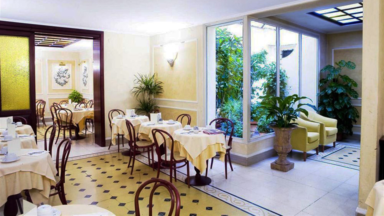 Htel Corona  Florence, salle de petit djeuner