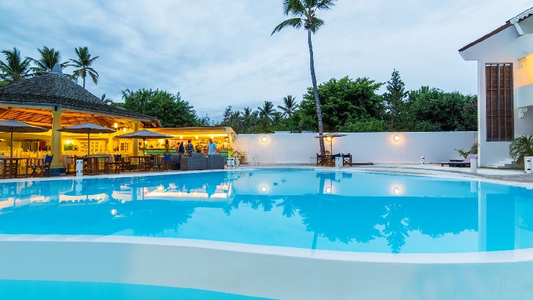 Le Nautile - Piscine