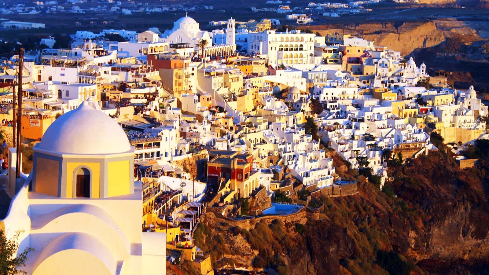 Iles des Cyclades authentiques : Folegandros, Amorgos & Santorin 13 jours / 12 nuits