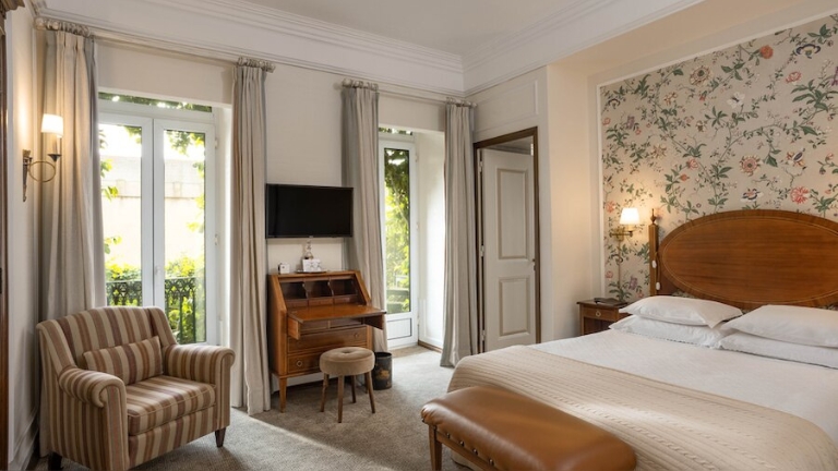 As Janelas Verdes - Bairro room