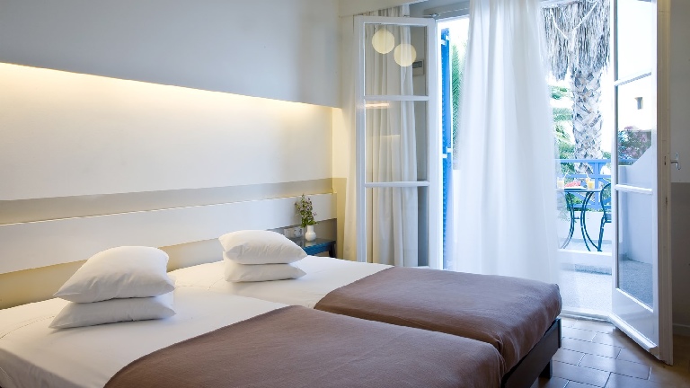 Kamari Beach hotel, Chambre standard Twin