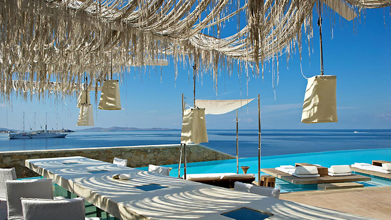 Htel Cavo Tagoo en Grce, terrasse