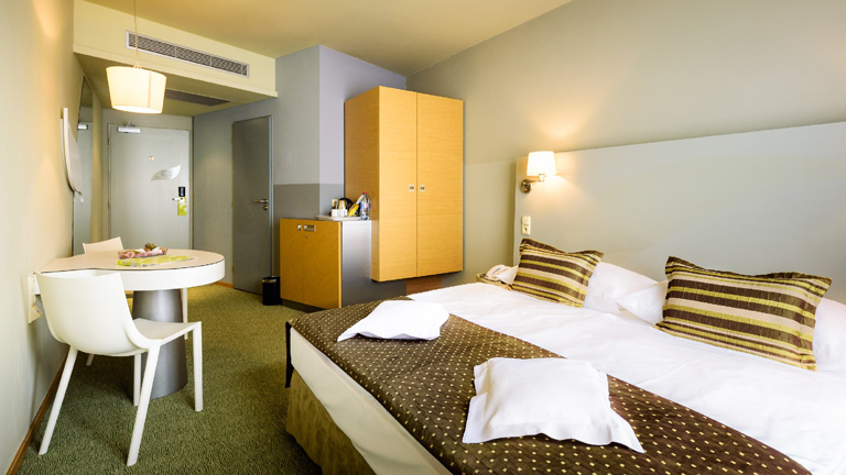 Htel Yasmin  Prague, chambre double suprieure