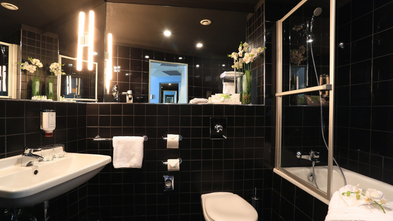 Htel Yasmin  Prague, salle de bains