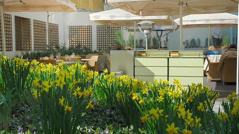 Htel Yasmin  Prague, terrasse