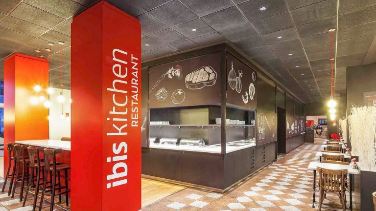 Ibis Mala Strana, restaurant