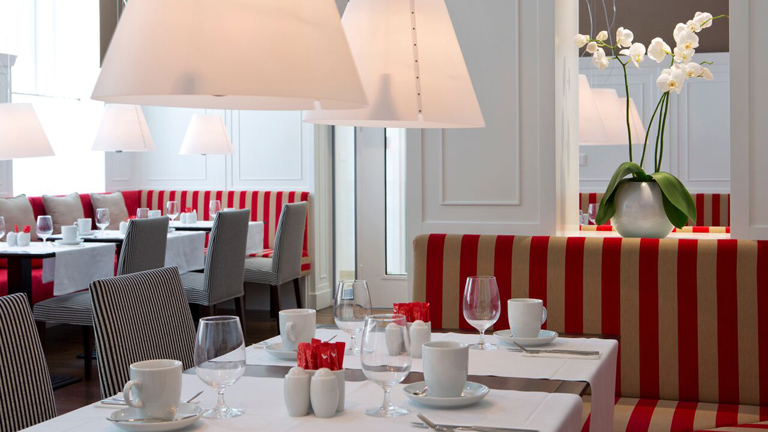 Htel Harmonie  Vienne, Salle de petit djeuner