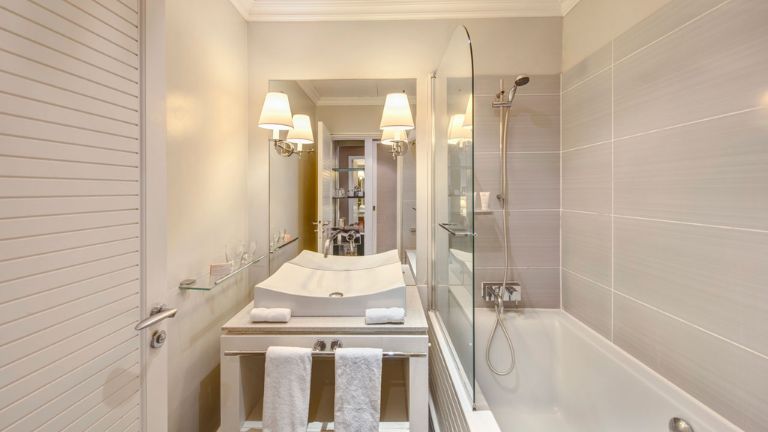 Htel Lux Saint Gilles - salle de bains Chambre Famille