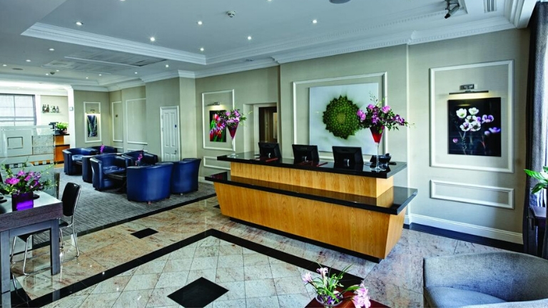 Accueil et petit salon - Grange Beauchamp