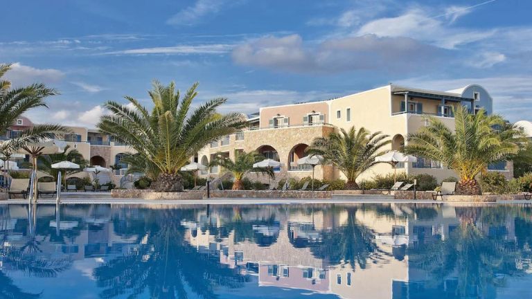 Santomiramare piscine et palmiers