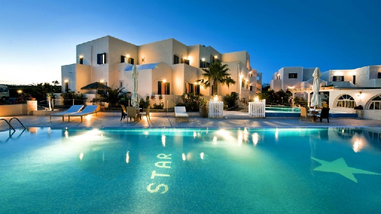 Htel Star, Piscine de nuit