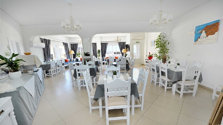 Htel Star, Salle de petit-djeuner