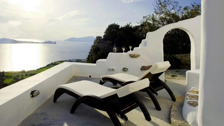 Sunset Villas  3* Milos