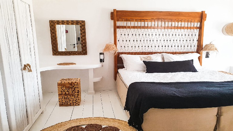 Captain Zeppos - Rose Suite, Chambre