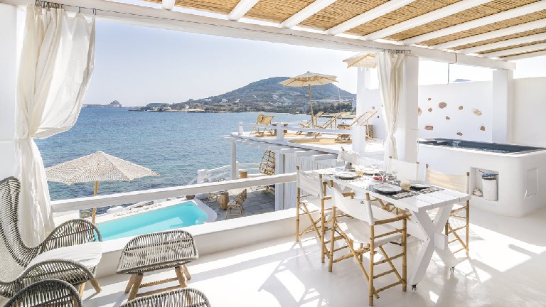 Captain Zeppos - White house , Balcon