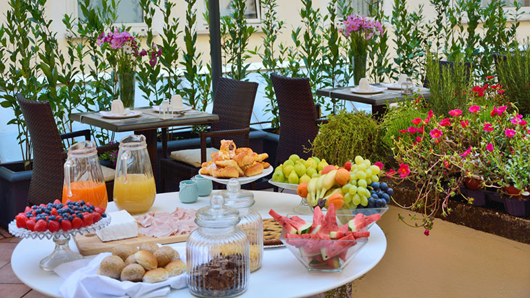 Htel Apogia Lloyd, Rome - petit djeuner