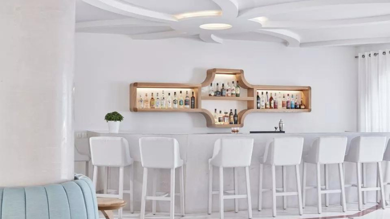 Htel Santorini Palace 4* - bar de l'htel