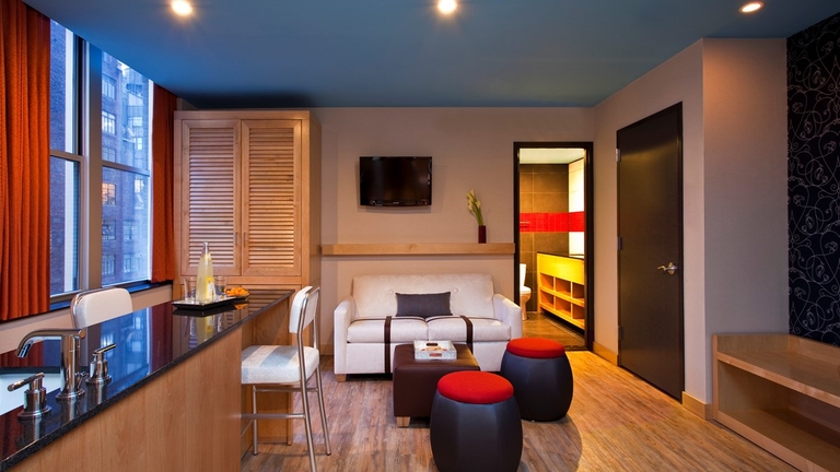 Tryp by Wyndham Times Square South