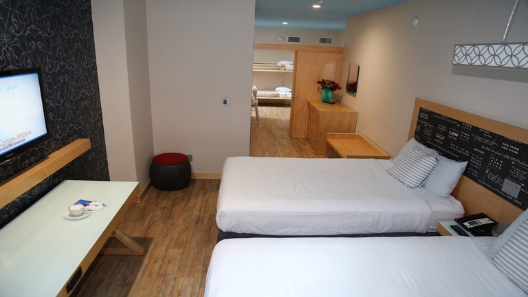 Tryp by Wyndham Times Square South - Chambre Famille