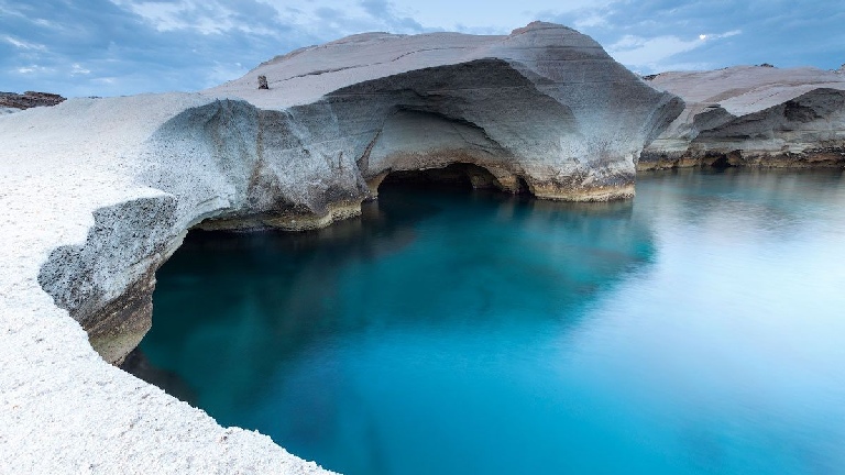 Milos - Plage de sarakiniko