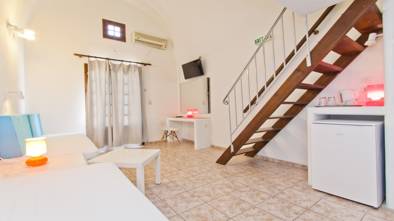 Coin cuisine Suite Maisonette - Iliada Hotel  Santorin, Sensations du Monde