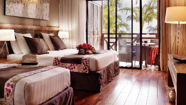 Iloha Seaview Hotel - Bungalow Guetali, Chambre