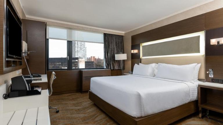Book Holiday Inn Express Brooklyn In Brooklyn Hotels Com Book Holiday Inn Express Brooklyn In Brooklyn Hotels Com