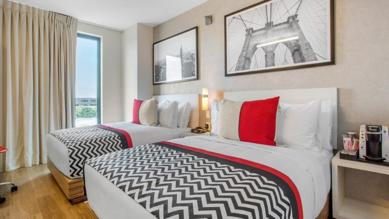 Chambre Quadruple Htel Insignia