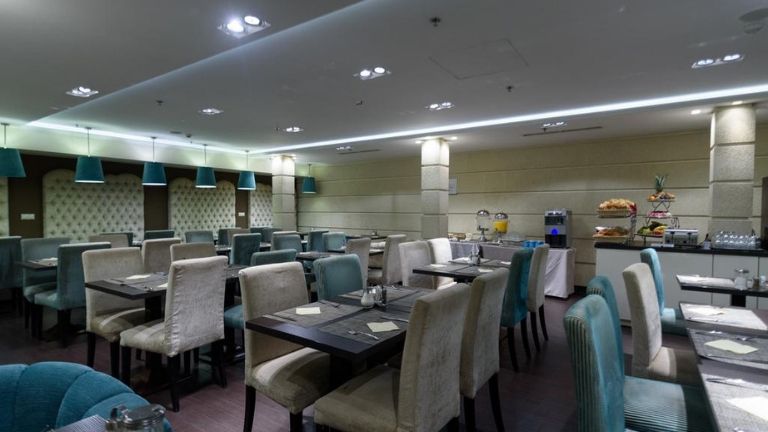 La Prisma Fashion - Salle du petit-djeuner