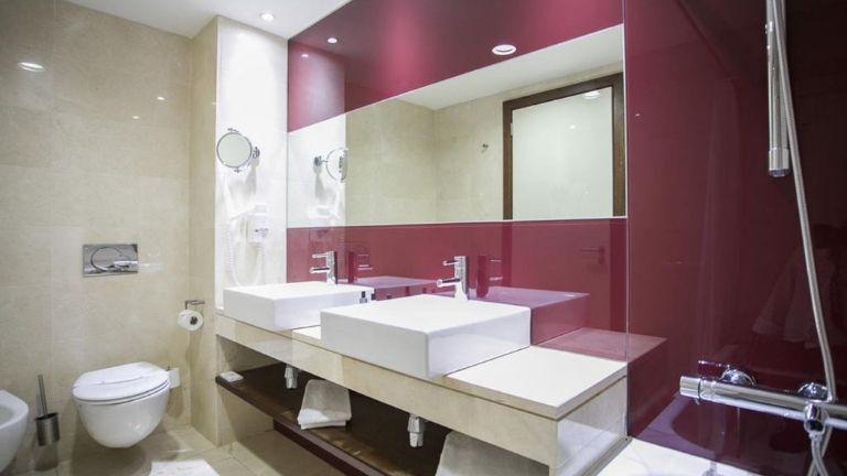 Olissippo Oriente, Salle de Bain