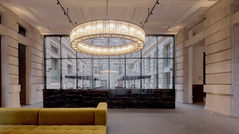 Kozmo Luxury Hotel - Entre principale